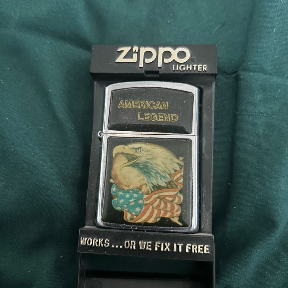 Zippo American Legend Lighter - Silver